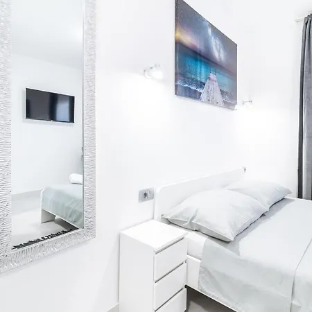 Апартаменты Elegance *