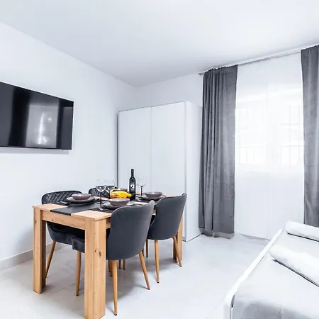 Elegance * ספליט