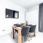 Elegance * ספליט