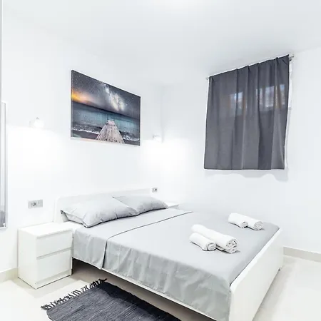 Elegance Apartamento *