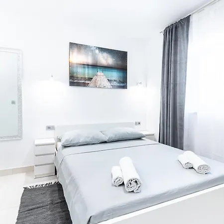 Elegance Apartamento *